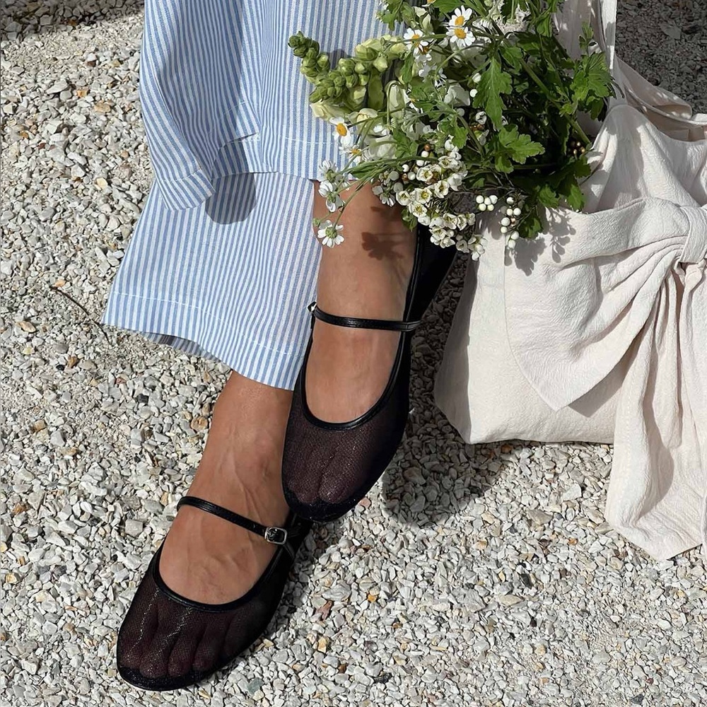 Elegant Black mesh Women's Flats